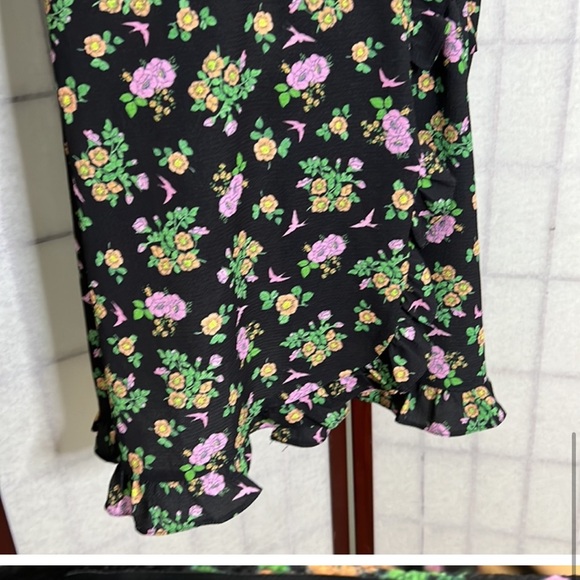 ASOS design floral wrap front mini dress size 10 - Picture 7 of 7